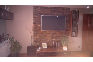 Słowacja Byt Nová Polianka, Zewnątrz